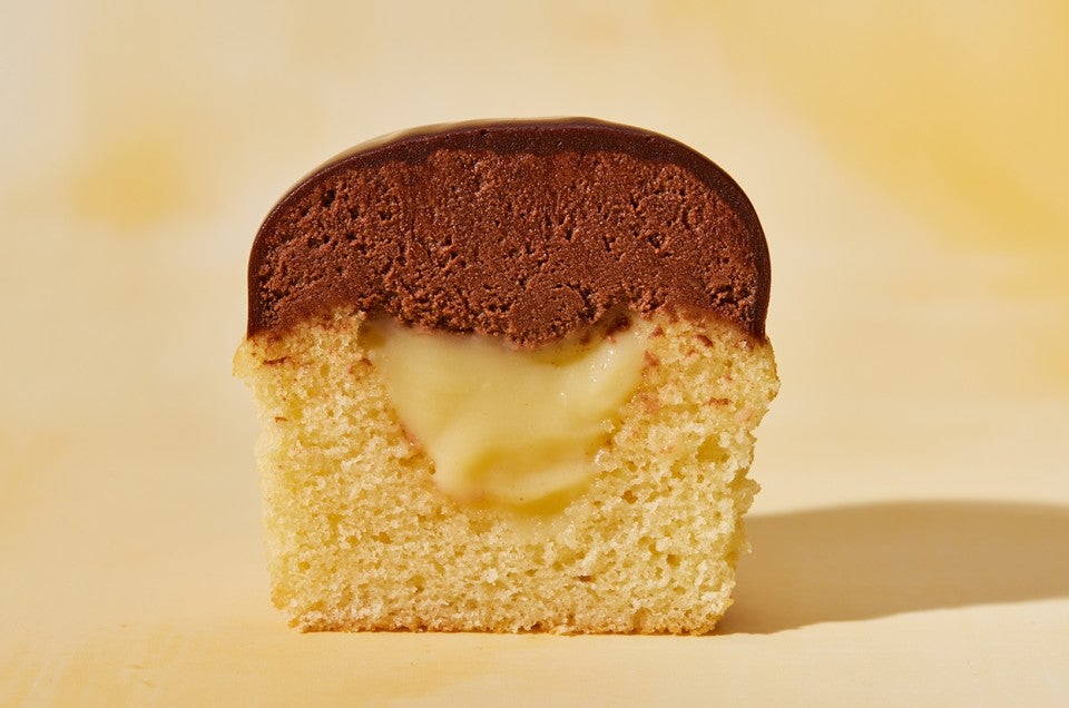 Boston Cream Pie Cupcakes - select to zoom