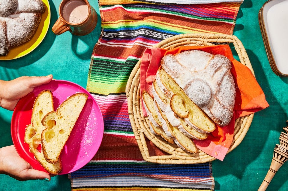 Pan de Muerto (Day of the Dead Bread) - select to zoom